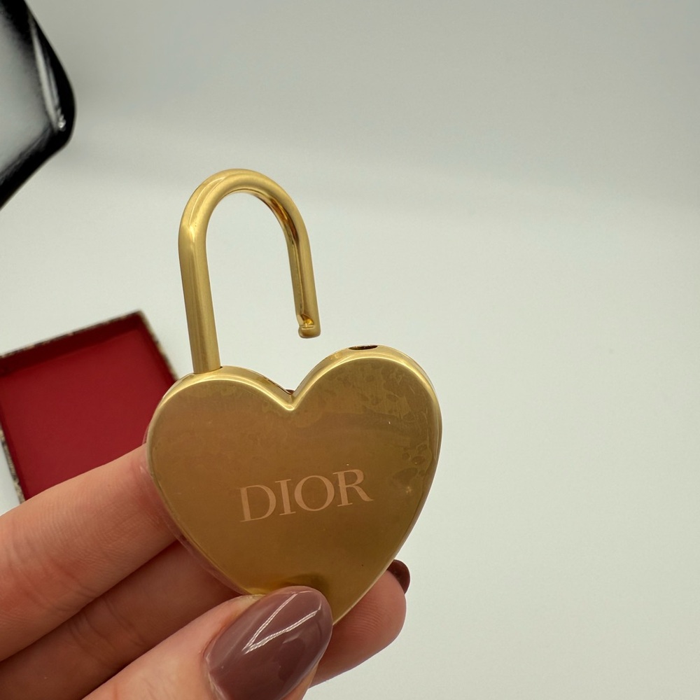 Dior Gold Heart Lock and Key Set - Picture 5 of 5